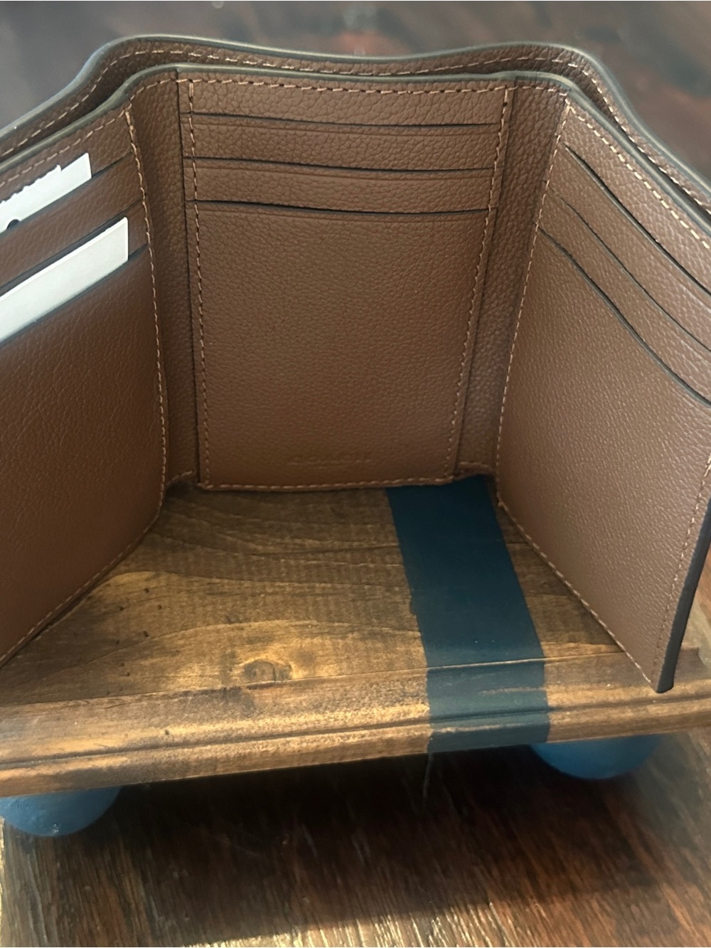 Coach triple fold leather Wallet NEW - Picture 2 of 4